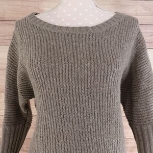 EXPRESS ROUND NECK MERINO WOOL ACRYLIC SWEATER WOMENS SIZE M MEDIUM
